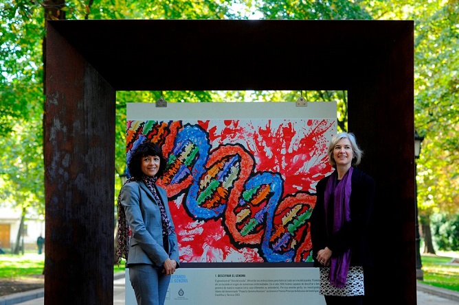  Emmanuelle Charpentier (sol) ve Jennifer A. Doudna